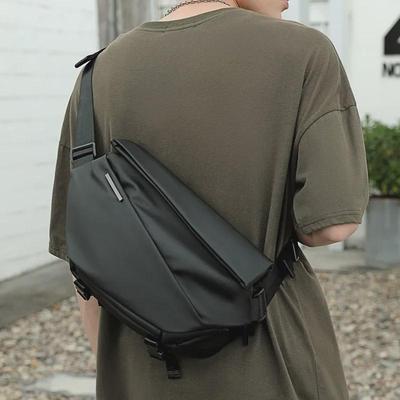 Pánská multifunkční sportovní crossbody taška - Velkokapacitní fitness a ramenní taška s trendy designem