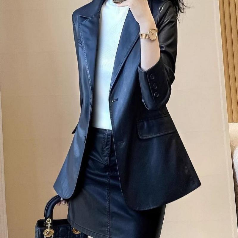 Blazer women's new coffee color is popular today, suit tops are small, high-end, super good-looking leather jackets