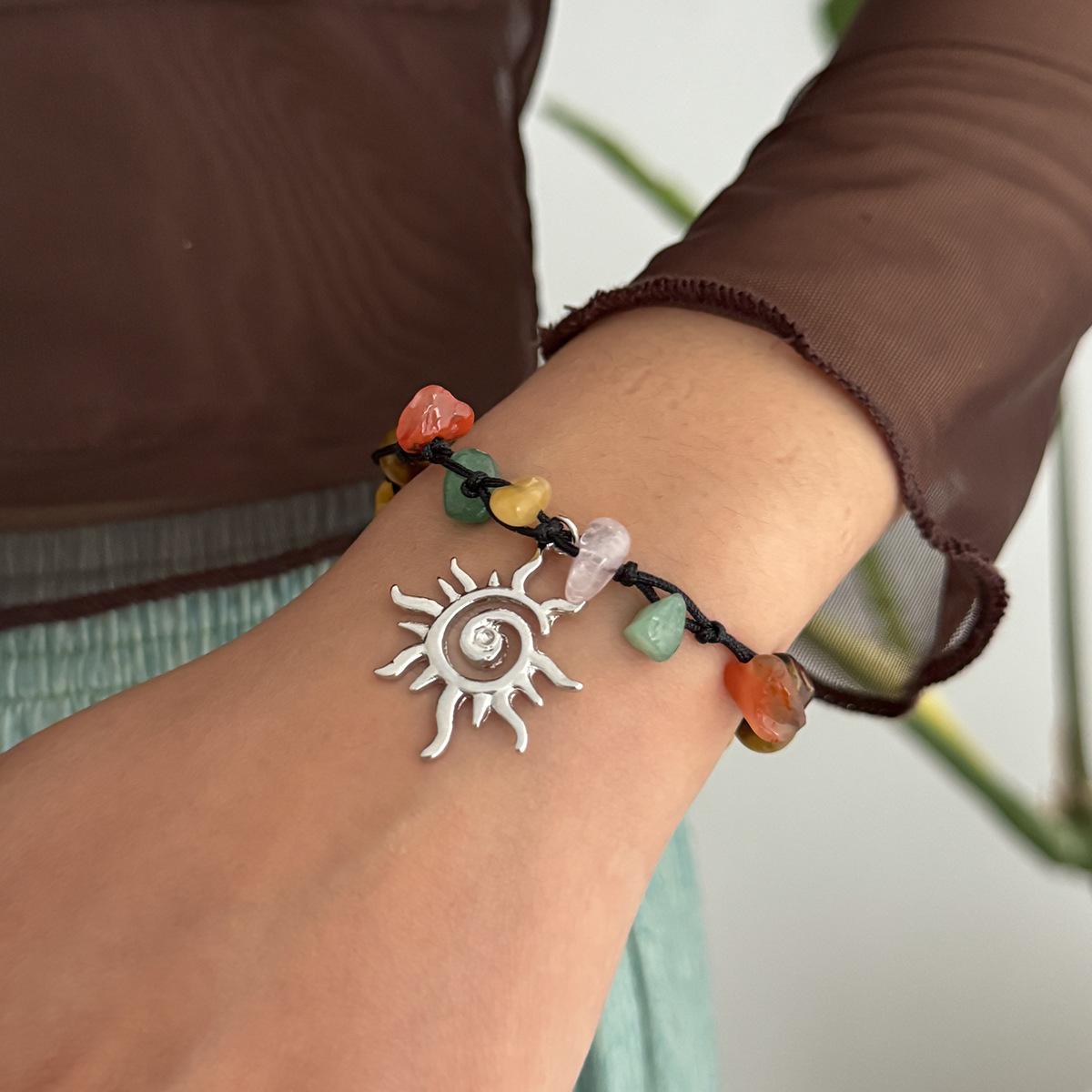 

Bohemian Irregular Color Gravel Beaded Bracelet, Creative Spiral Star Braided Bracelet.