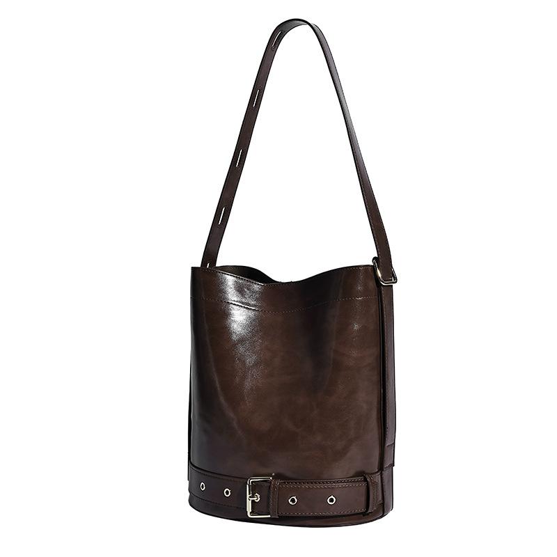 Niche Single Shoulder Bucket Bag for Women 2025 New Minimalist Style Crossbody Bag High-end Large Capacity Tote Bag