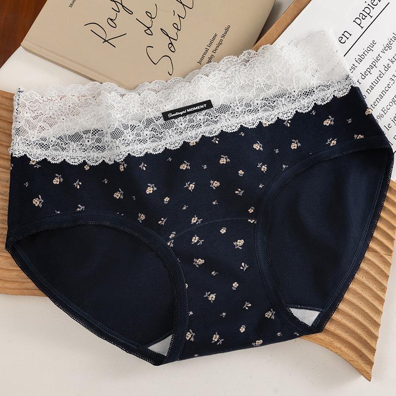 Female Spring and Autumn Sweet Floral Lace Pure Cotton 10A Antibacterial Crotch Waist Triangle Briefs