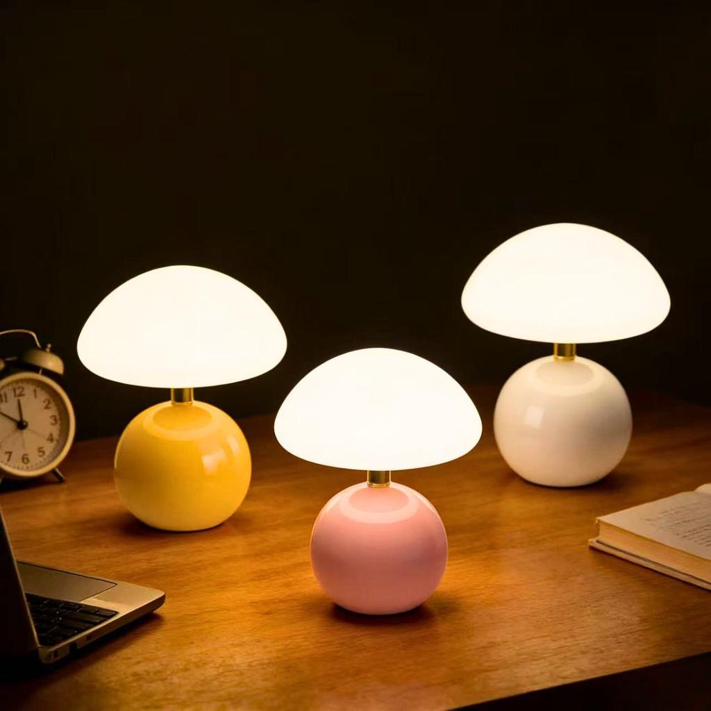 French cream mushroom table lampUSB tri colordimmable bedsidebedroom high-endwarm atmosphere sleepnight lampLED small table lamp