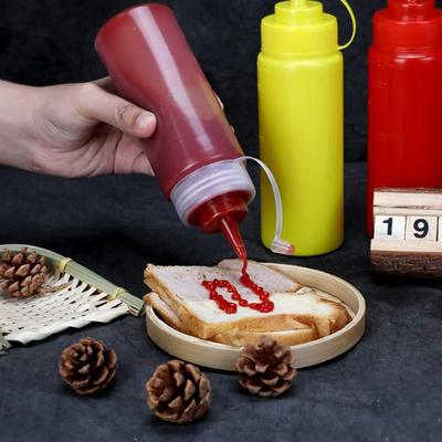 Salad Sauce Squeezed Bottle High Quality PE Plastic Plastic Pointed Seasoning Squeezed Desktop Seasoning Bottle Kitchen Supplies
