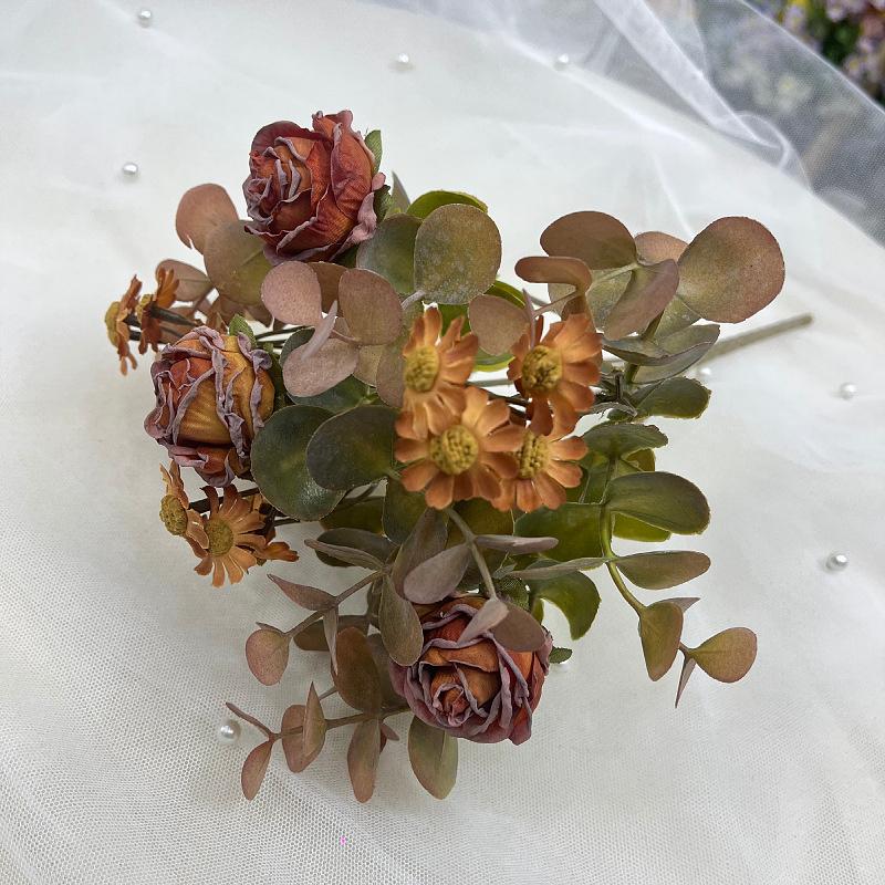 

Искусственная обожженная кромка пузырчатой розы Искусственный цветок ромашки Шелковый цветок Обожженная кромка розы Высококачественный искусственный букет