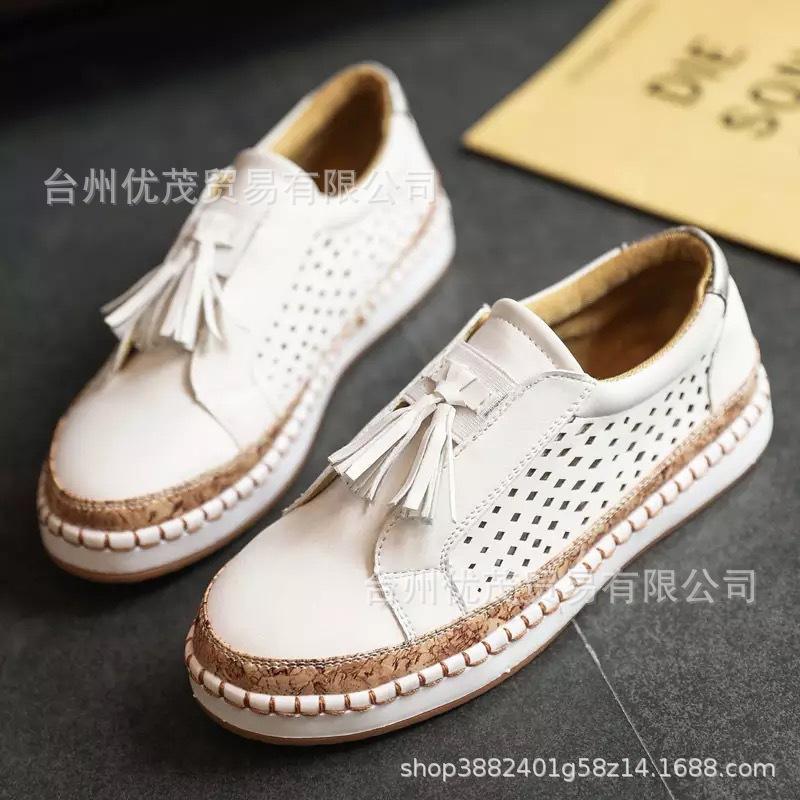 

Весенняя и летняя обувь. Женская обувь. Дышащие туфли на плоской подошве с сеткой. Женская обувь больших размеров. 41 белый