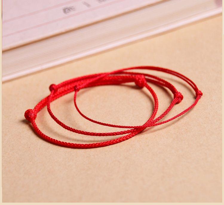 

Персонализированный ручной работы браслет/браслет на щиколотку с красной нитью: Унисекс, Модный, Креативный подарок для пар и студентов.