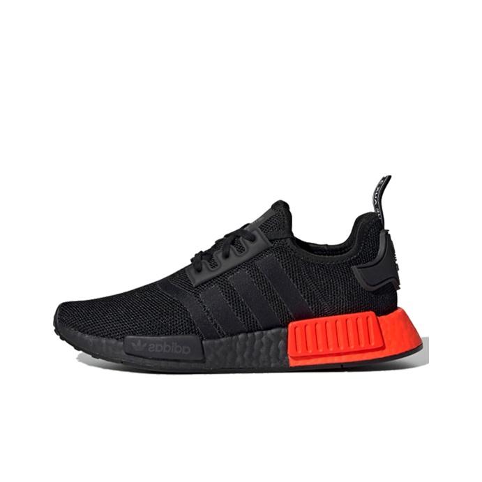 

детские кроссовки adidas originals NMD_R1 Kids Lifestyle shoes Kids EE6676