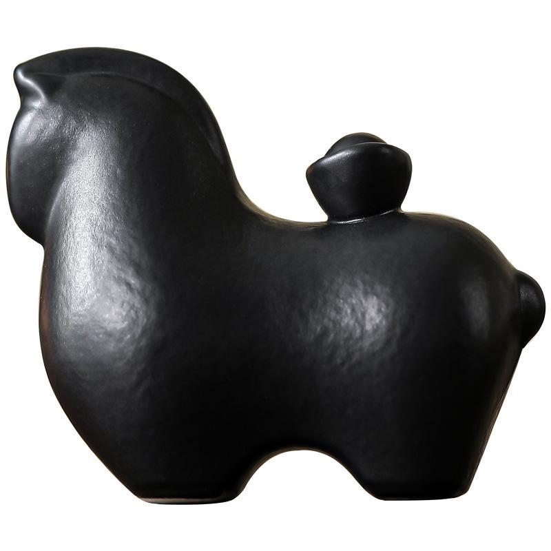 Exquisite Dark Horse Yuanbao Tea Pet: Zodiac Wealth-Attracting Tang Horse Ornament