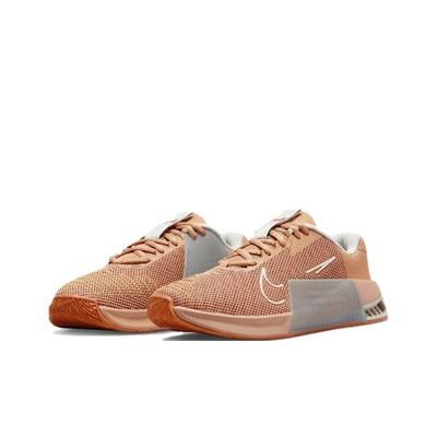 Metcon 9 'Amber Brown' DZ2537-200 Kadın Ayakkabıları