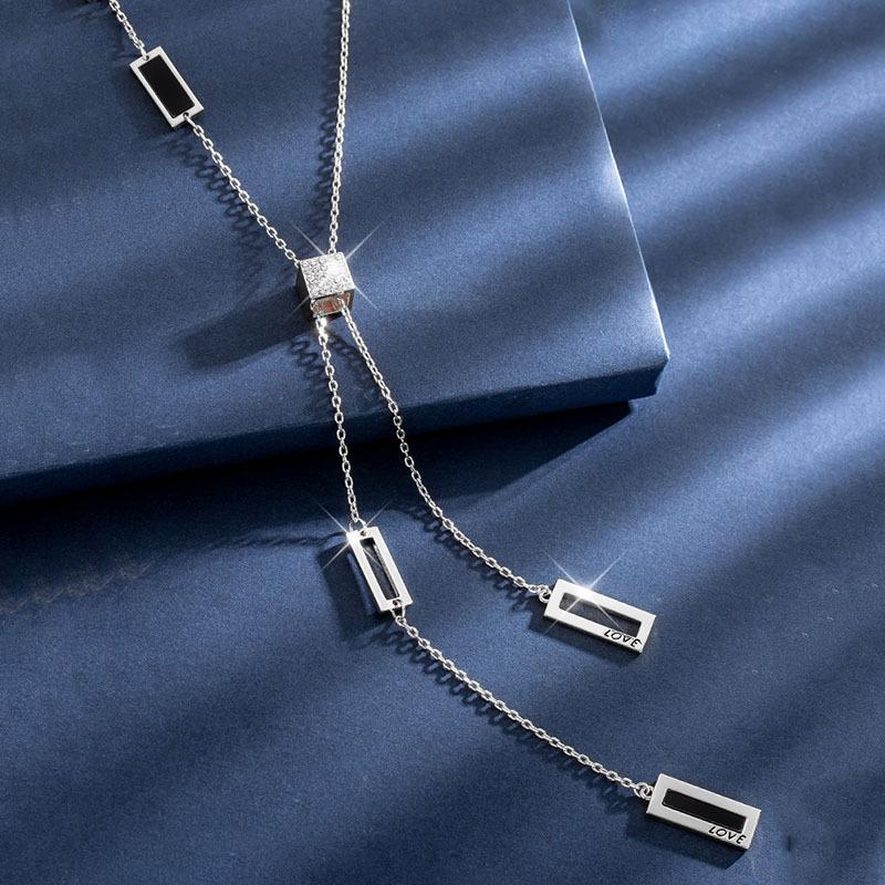 New geometric square long necklace women's Korean light luxury personalized sweater chain temperament versatile neck accessories