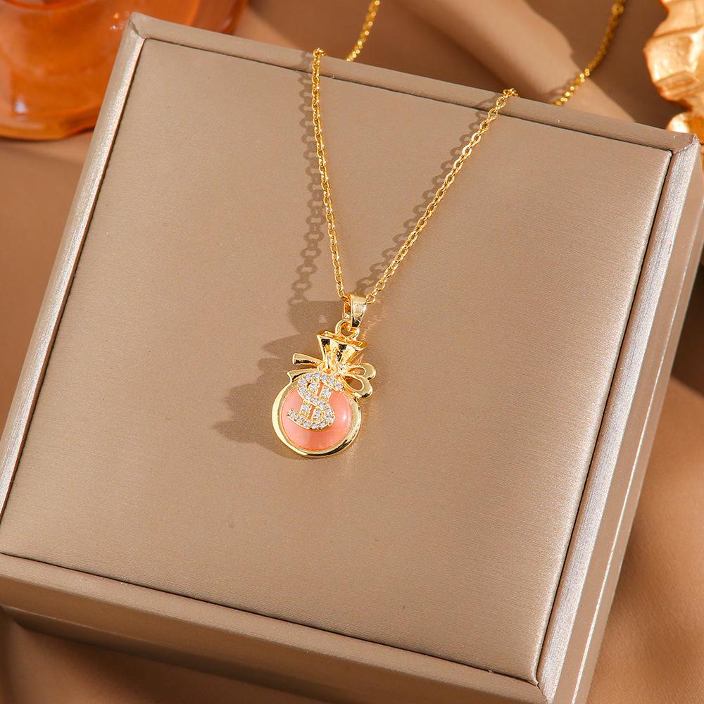 Four Leaf Clover Pendant Necklace For Women Fashionable Zircon Crystal Adjustable Chain Delicate And Versatile Jewelry