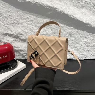 Tasche mit Rhombus-Kette, neue, hochwertige, modische Umhängetasche, lässige kleine quadratische Tasche.
