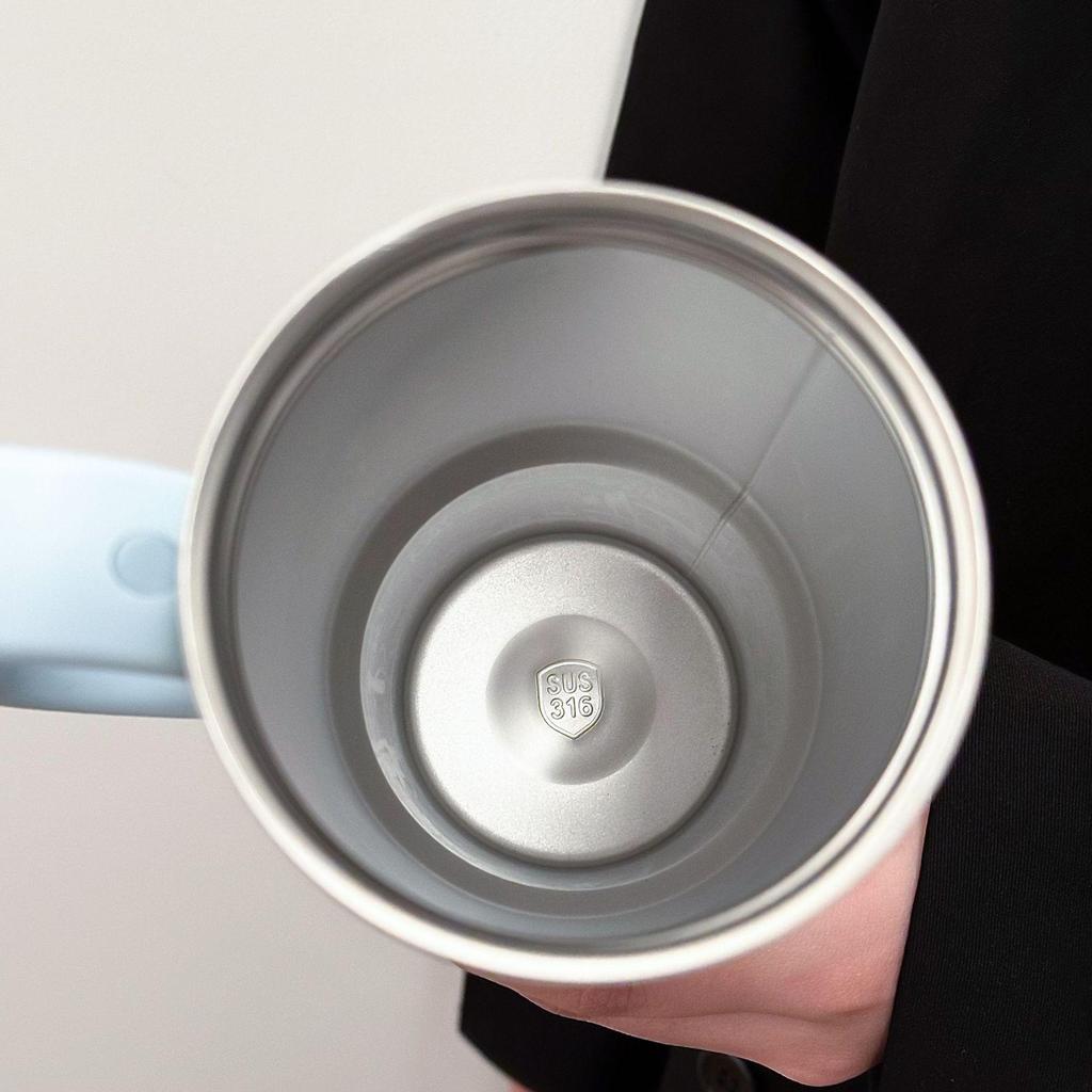 Premium Large-Capacity Insulated Stainless Steel Car Cup with Straw
