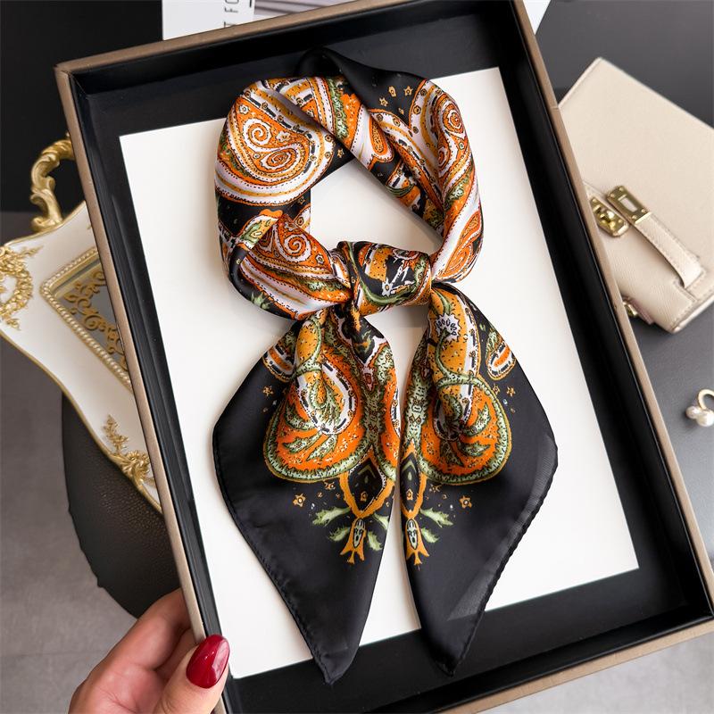 Scarf Women Silk Satin Bandana Silk Scarves Neckerchief Luxury Foulard Store 70Cm Square Lady Shawl Hijab