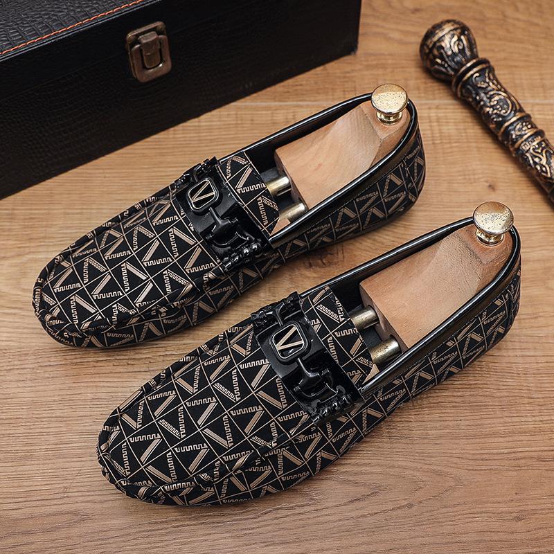 New Bean Shoes for Men's Casual Trendy Soft Leather Soft Bottom Shoes with Fashionable Printed High End Men's Le Fu Shoes
