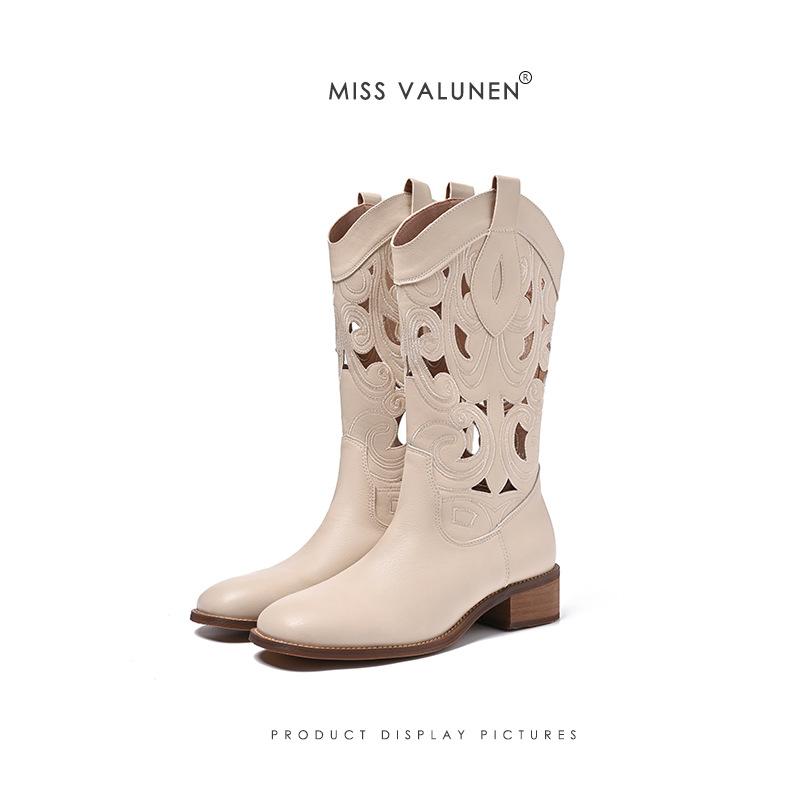 

Pointed hollow short boots women s retro ethnic style new spot thick-soled medium locomotive boots thick heel versatile western boots 34