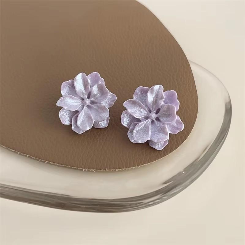 Purple Color Women Dangle Earrings Small Round Unusual Earrings Fashion Flower Butterfly Hanging Earrings Pendientes Mujer