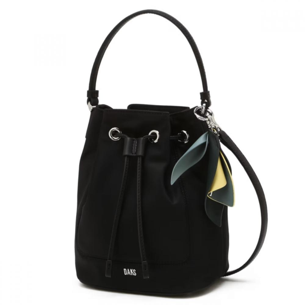 

Daks Black Flower Drawstring Bag Single option