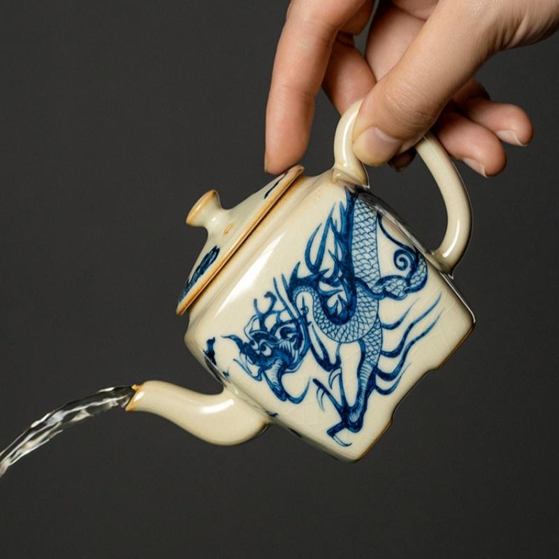 175ml Traditional Ru Kiln Blue And White Dragon Pattern Square Tea Pot For Brewing Tea High-End Tea Ceremony Kungfu Tea Set
