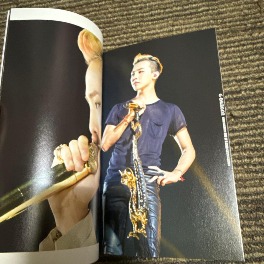 [USED] G-DRAGON Solo Live CD & DVD