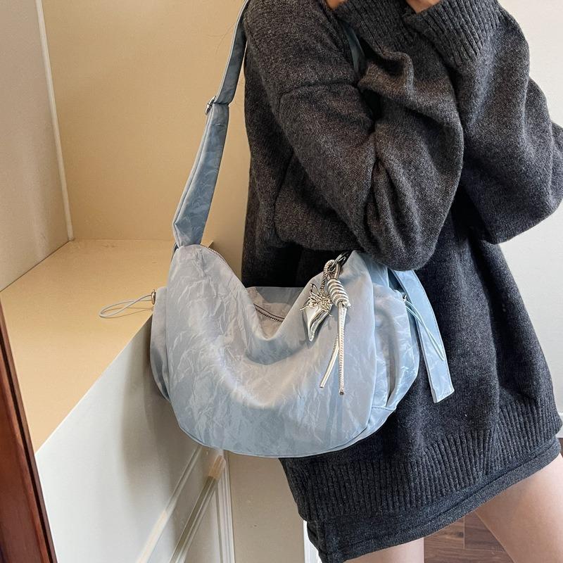 Large-capacity tote bag women's summer new trend solid color shoulder bag simple casual commuter bag