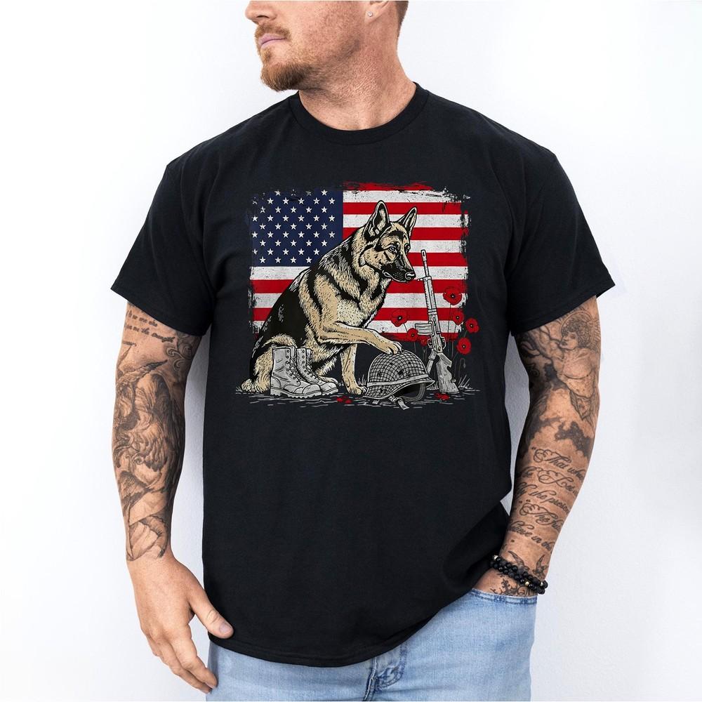 

German Shepherd Dog Military Tribute Memorial Day Veterans Dog Lover T-Shirt M