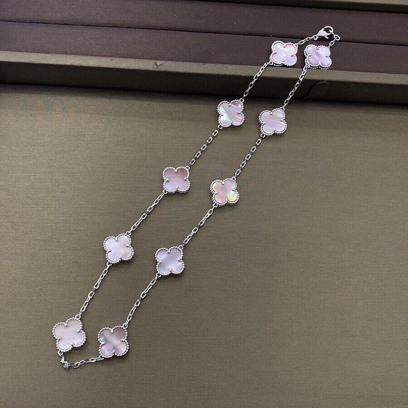 Boutique Four-leaf Clover 10 Flowers Necklace Women 18K Light Luxury Ins Design Sweater Chain Fashion Daily Versatile Necklace