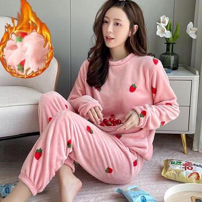 Women's Strawberry Cozy Pajama Set - 2026 Autumn/Winter Plus Velvet Coral Fleece, Ideal for Indoor/Outdoor Wear