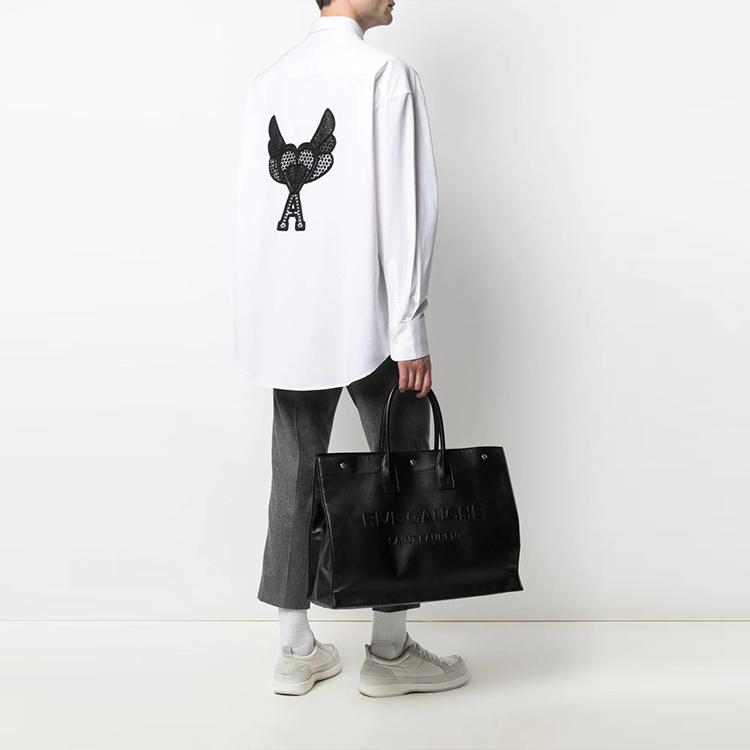 AMIPARIS Logo Patch Long Sleeve Shirt Unisex Shirts H21C111462-100