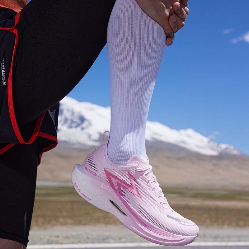 361 Flame 2.5 Low Top Full Length Carbon Plate Running Shoes Unisex White Pink 672332207-13
