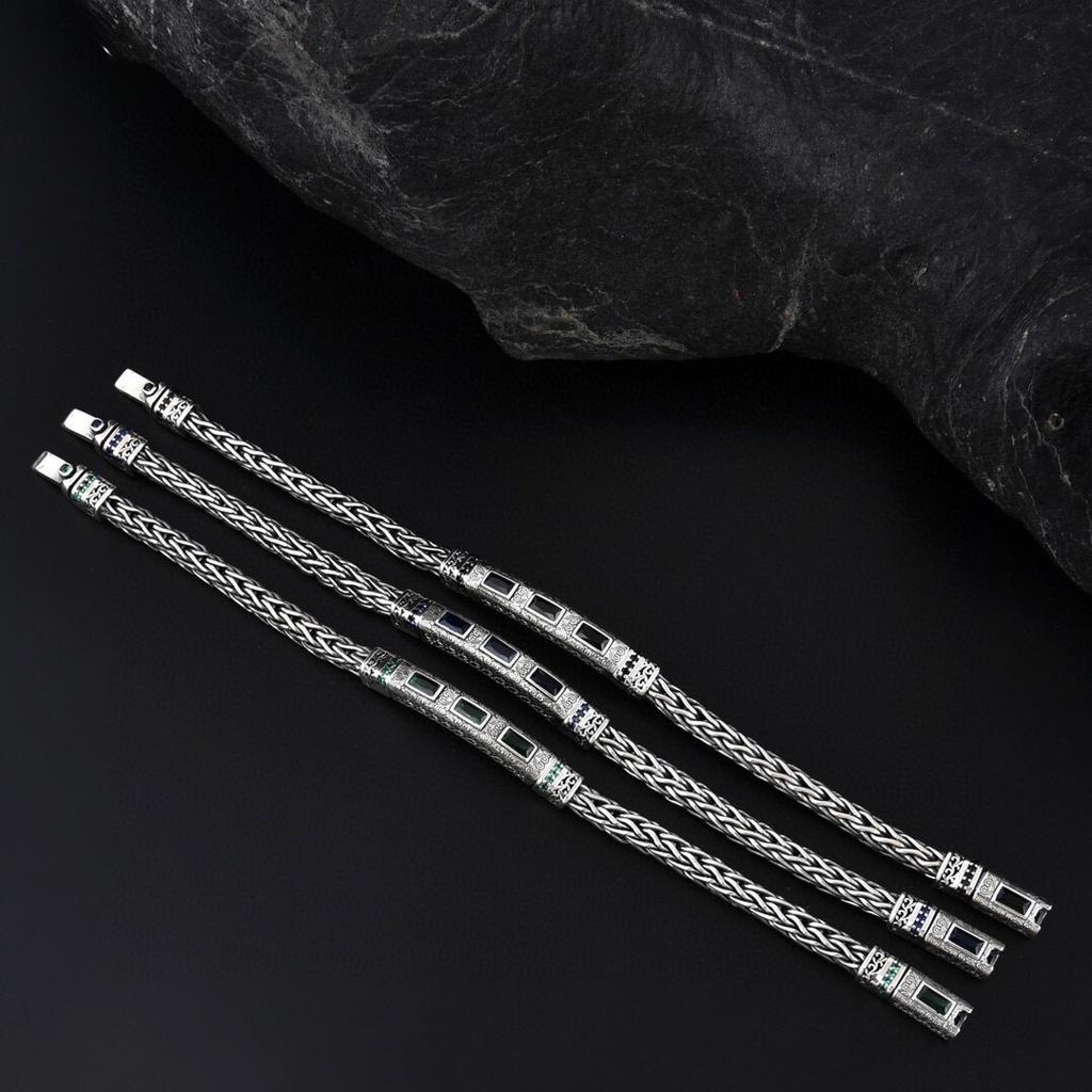 Men's Handmade Hemp Rope Bracelet with Vine Pattern Minimalist Diamond Accent Jewelry for Casual Style