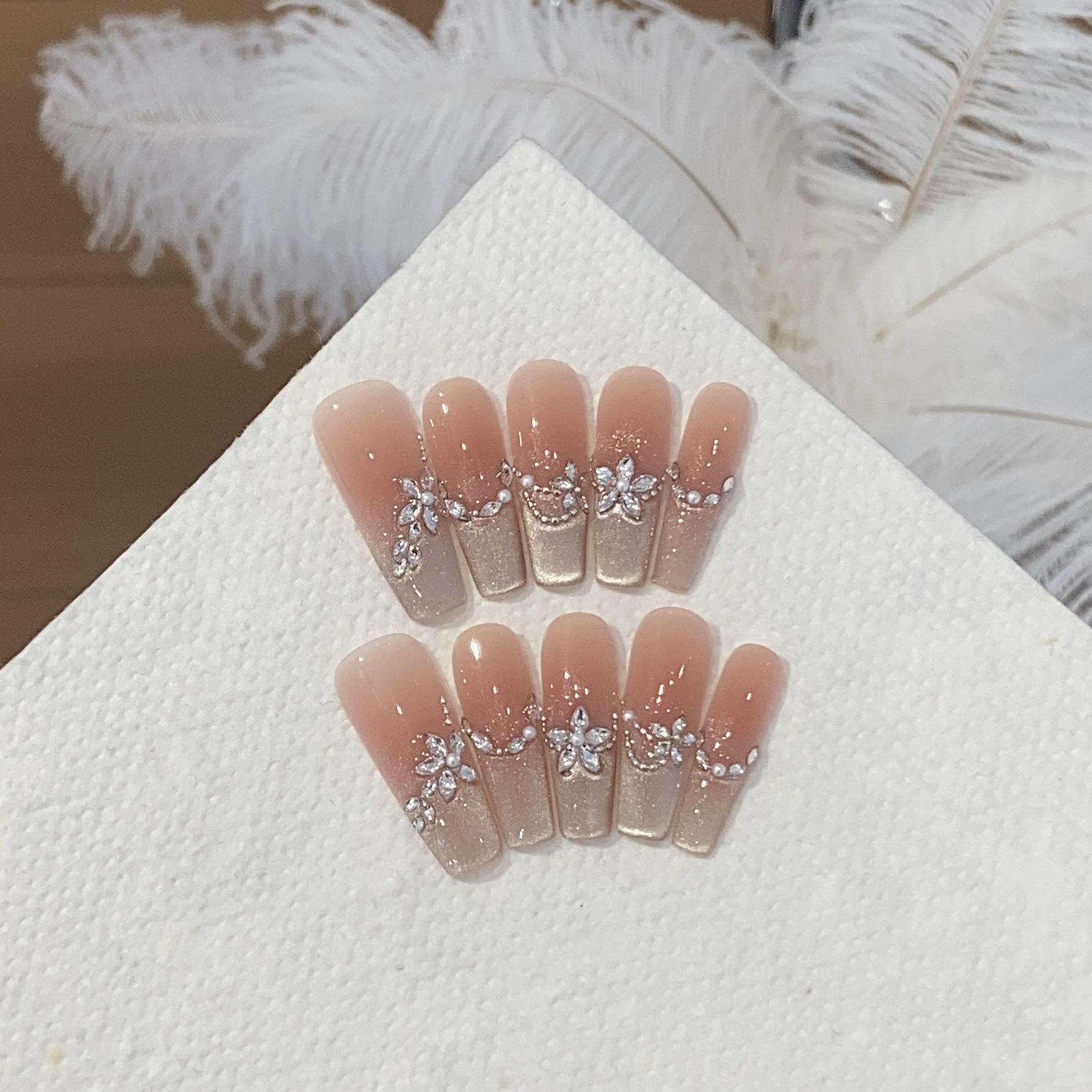 

Градиент Боковой Широкий Светлый Кошачий Глаз Жемчужная Цепочка Конский Глаз Ворс Бриллиант Маленький Цветок Миндаль Томатный Патч L