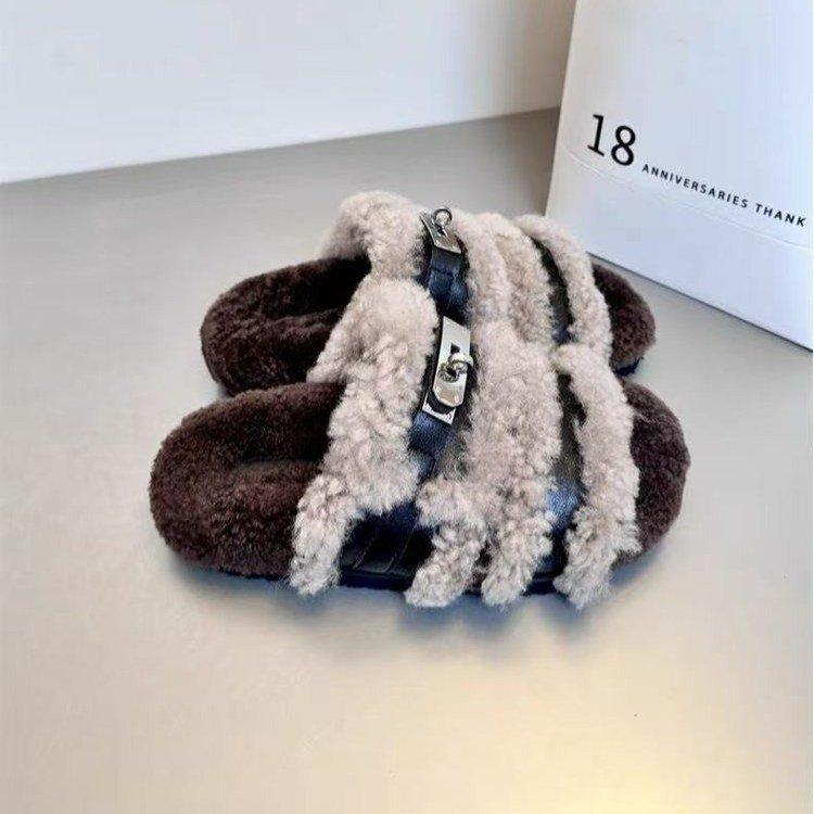 European lamb wool shoes, metal buckle buckle open-toe slippers, and thick-soled Boken slippers 2025 new models