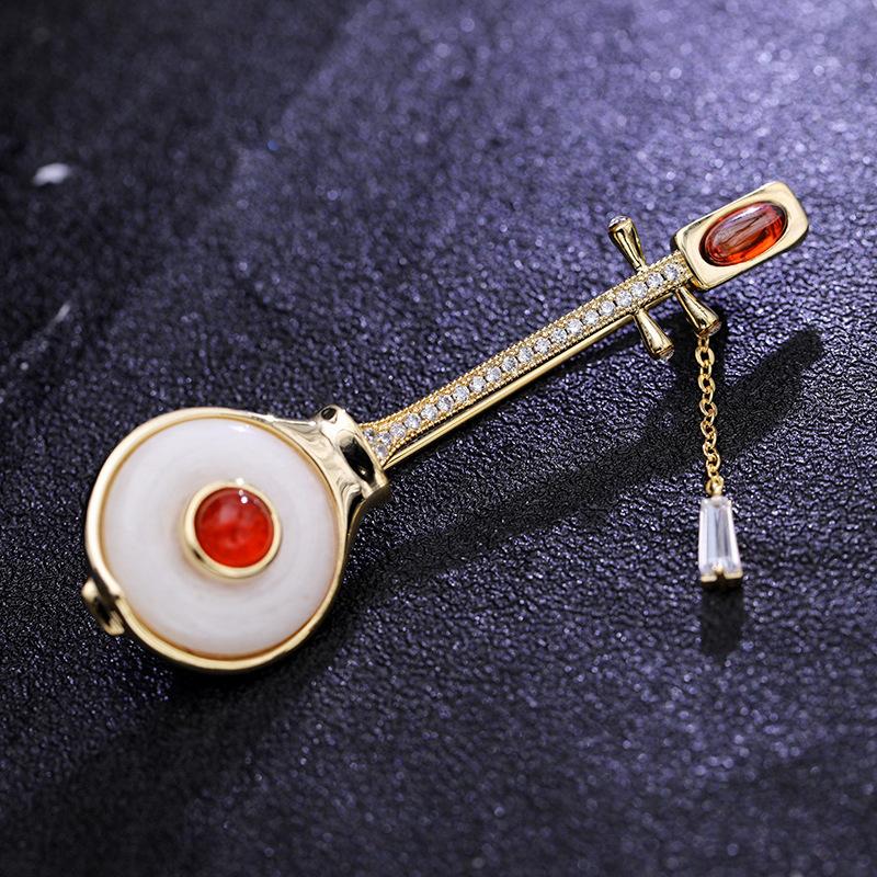 

Guochao ретро-одежды пряжка ципао ханьфу с высококачественной имитацией нефрита циркония инкрустированная брошь пипа