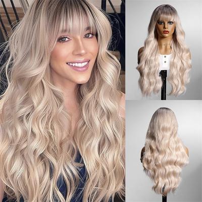 Langwellige Synthetikperücke mit Pony Körperwellig Ombre Blondes Haar Hitzebeständige Perücke für Frauen Täglicher Halloween Cosplay Gebrauch
