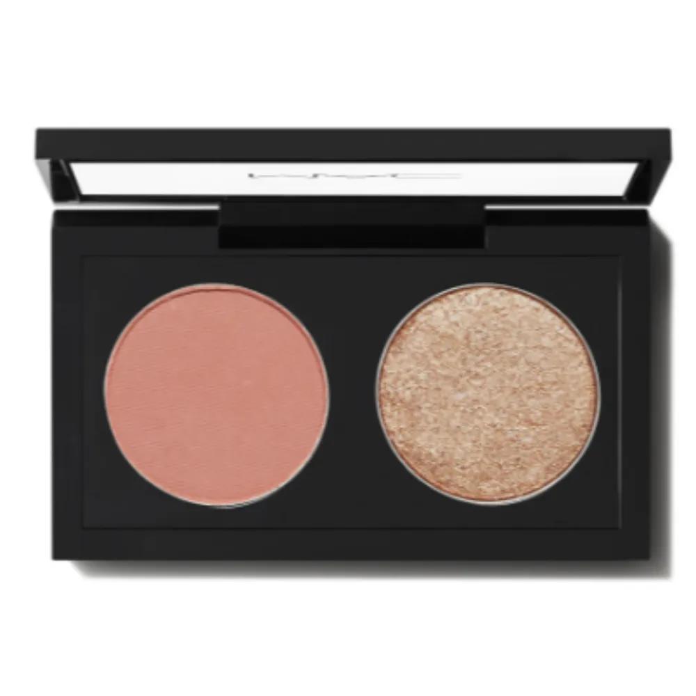 MAC 2-Color Eyeshadow Palette Birthday Natural Peach