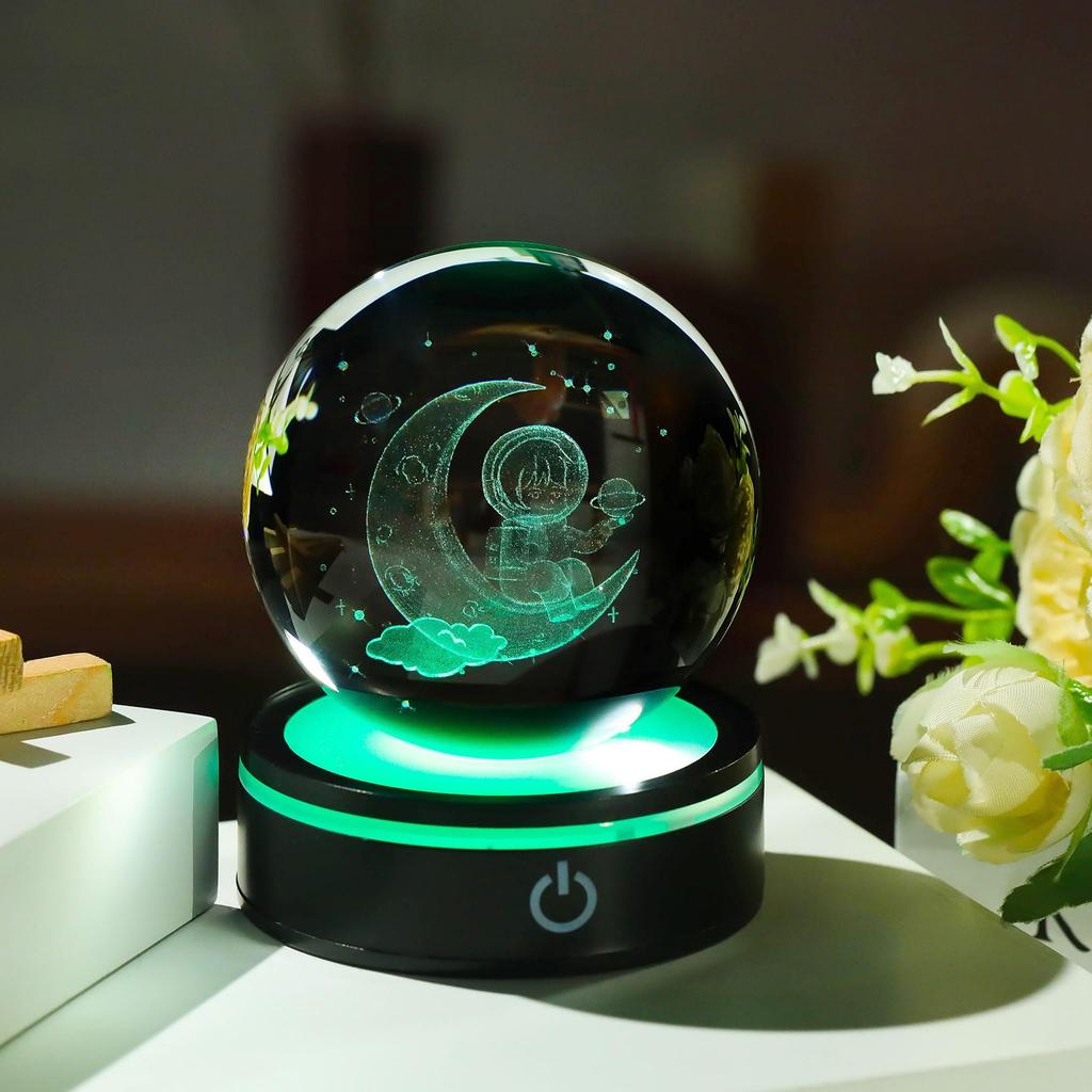 Qianwei 80mm Crystal Ball, Astronaut Design, Birthday Gift for Men and Women, Popular Decorative Item, Stylish K9 Crystal Ball, Glass Ornament,
