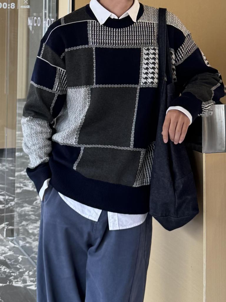 [CHANGE WELL] Men's 2025AW Fashionable Oversized Autumn/Winter Vintage-Style Patchwork Design Loose Silhouette Long-Sleeve Knit Sweater (NAVY, M)