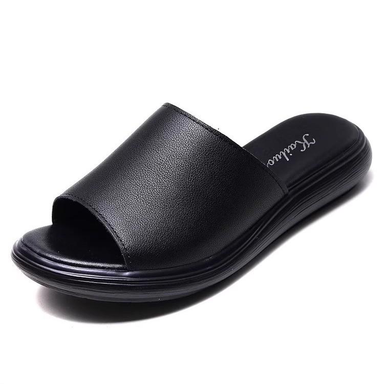Fashion and Versatile Flat Bottom for Outer Wear, Summer Soft Bottom Non-slip One-word Drag Thick Bottom Women's Sandals Are Comfortable