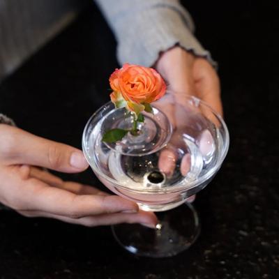 Floating Flower Stem Holder Clear Floating Floral Arrangement Holder Dynamic Rotation Flower Holder Bowl for Fish Tanks Table Decor