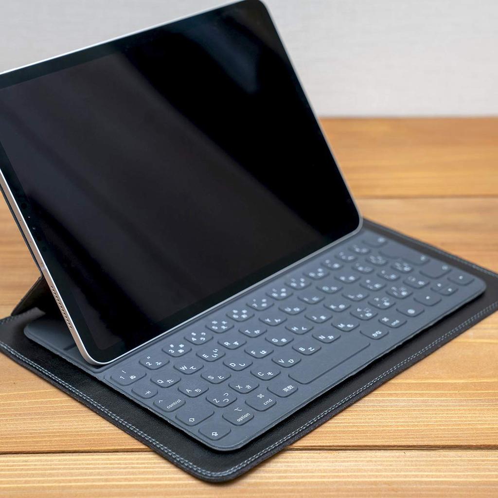 Belle & Sofa iPad 11-inch Sleeve Case by Yasashii Kutsu Kobo, Made In Japan, Fits Keyboard Case, Simple Logo-Free Design, IPADC, Camel