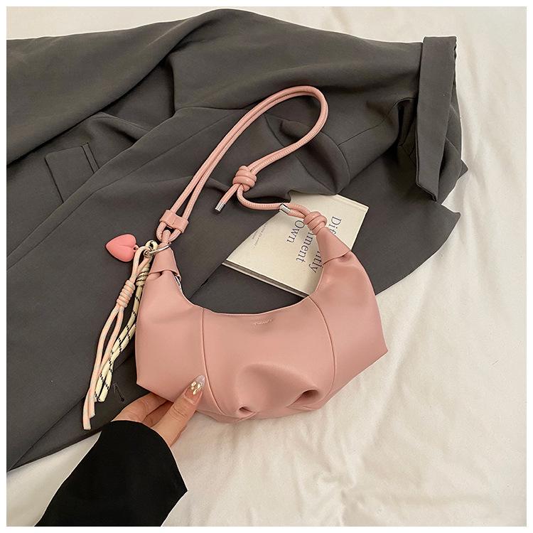Casual commuter dumpling bag women's 2025 new trendy fashion versatile shoulder bag pleated slack messenger bag