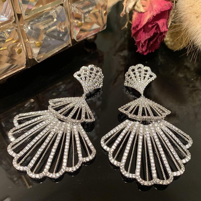 Fan Skirt Earrings Exaggerated Hollow Thin Round Face Temperament Elegant Atmosphere Fairy Earrings
