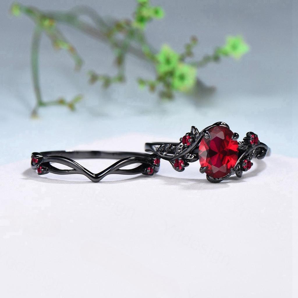 2Pcs/Set Fashion Black Gold Color Red Rhinestone Zircon Rings For Women Full Crystal Rings Wedding Engagement Jewelry Gifts