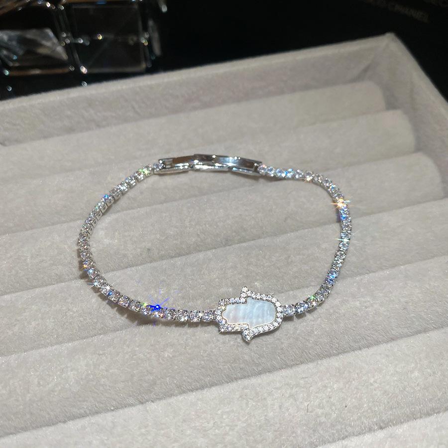 Elegant Geometric Zircon Mother-of-Pearl Flower Bracelet: Luxury Hand Jewelry for Women