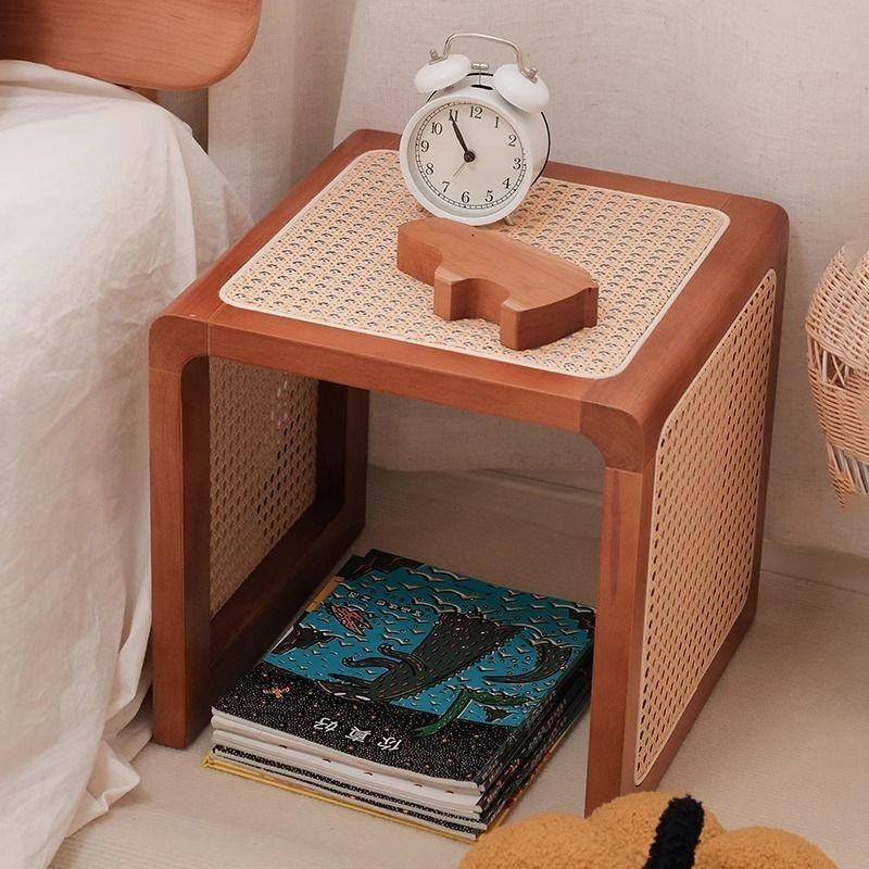 Multifunktionaler Hocker aus Massivholz und Rattan für den Haushalt, quadratisch, für Sofa, Eck-Nachttisch, kleine Wohnung, Schuhwechselhocker
