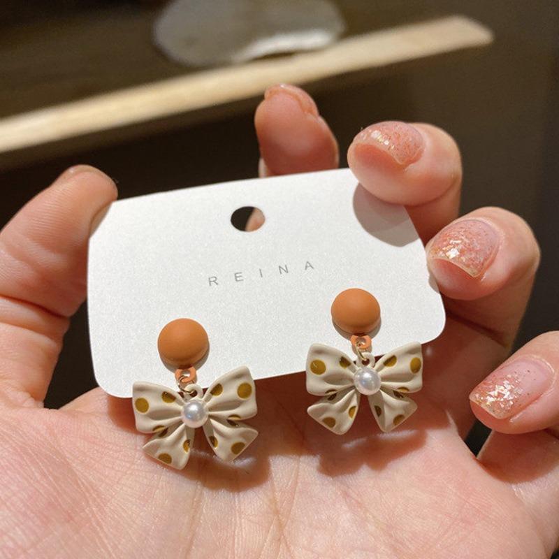 Silver Needle Personalized Stud Earrings Women's Autumn and Winter New Trendy Bow Earrings Exquisite Temperament Earrings