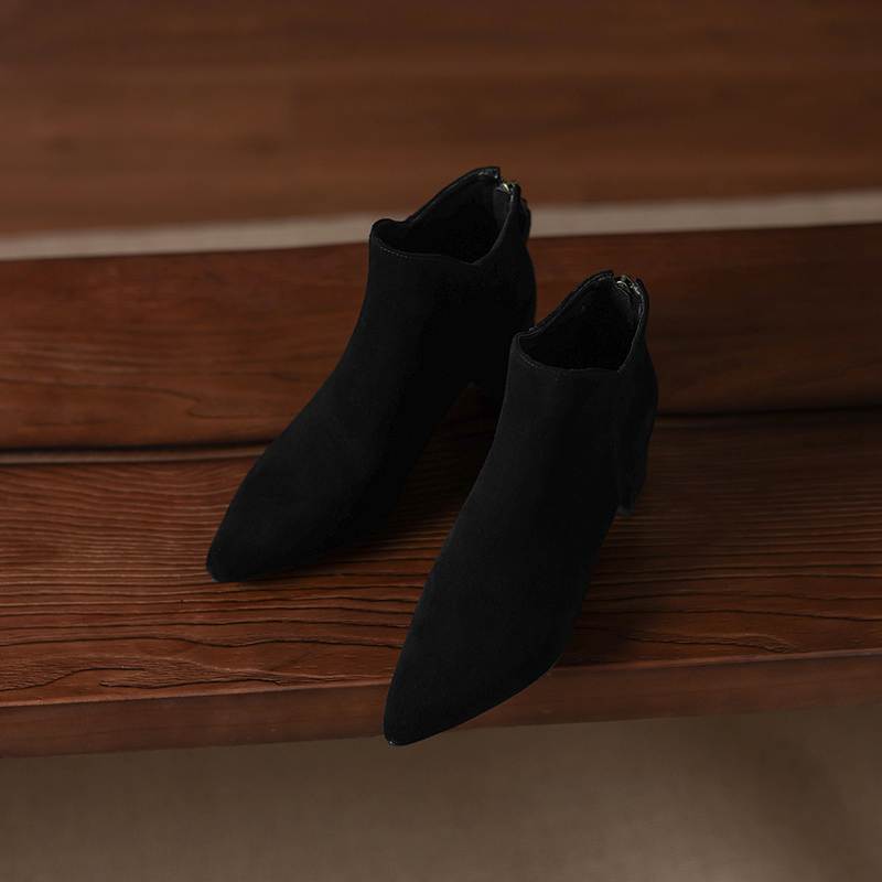 Krazing Pot Cow Suede Nubuck Pointed Toe Thick Heels Chelsea Boots Size 43 Zip Basic Clothing Women Ankle Boots