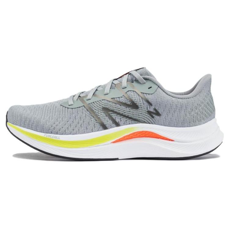 

New Balance FuelCell Propel V4 Кварцево-серый с черным 42