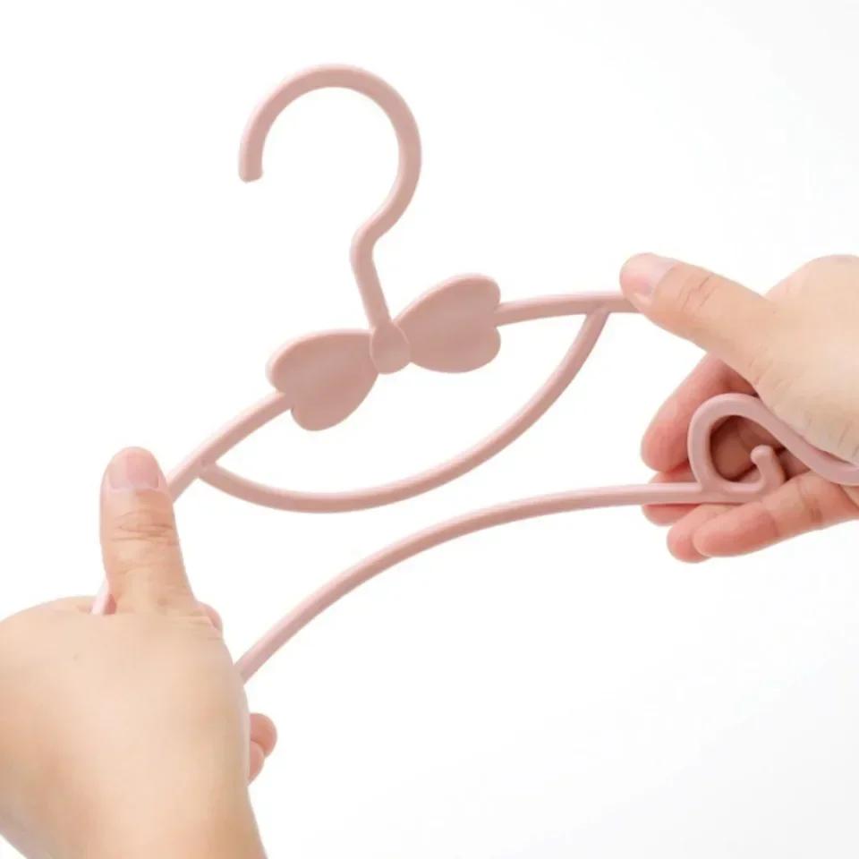 5PCS Kids Clothes Hanger Racks Portable Plastic Display Hangers Windproof Children Coats Hanger Baby Clothing Organizer